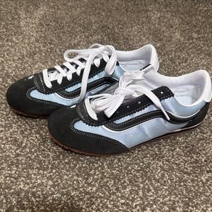 Vans Super Lowpro Lace Up Sneaker